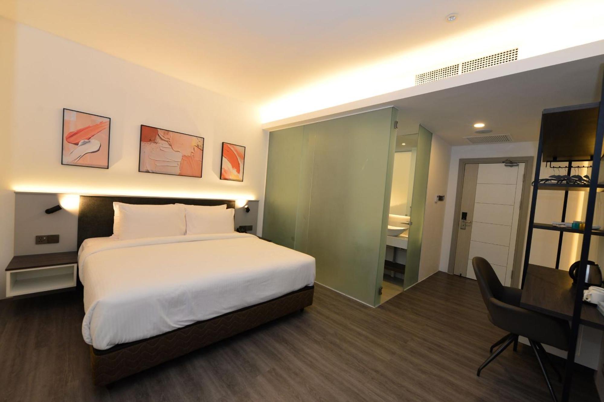 Rume Hotel Kuching Esterno foto
