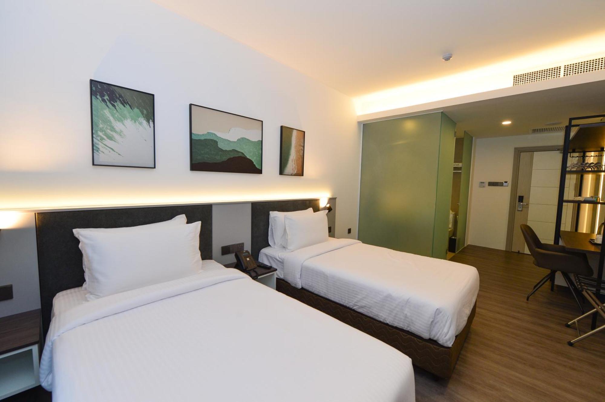 Rume Hotel Kuching Esterno foto