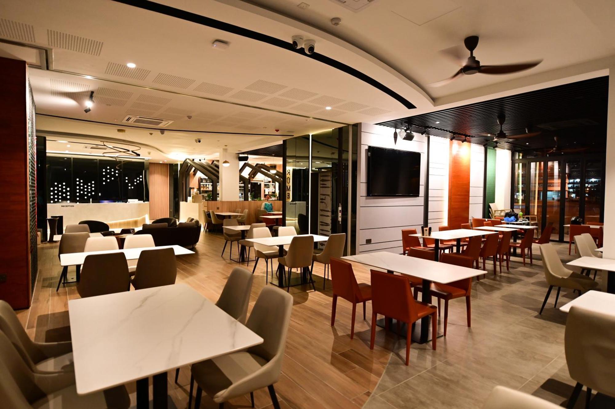 Rume Hotel Kuching Esterno foto