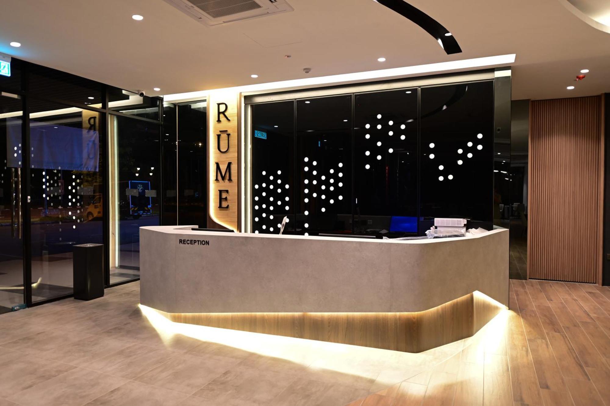 Rume Hotel Kuching Esterno foto